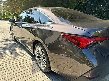 фит подушка: Toyota Avalon: 2018 г., 2.5 л, Гибрид — 5