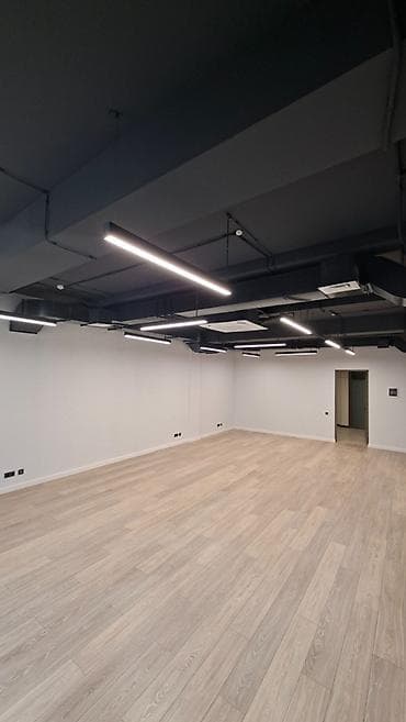 Коммерциялык мүлк: Кеңселерди ижаралоо, 57 м², Бизнес борборунда, Өзүнчө санитардык түйүнү менен, Коопсуздук системасы менен, Юридикалык дареги менен — 3