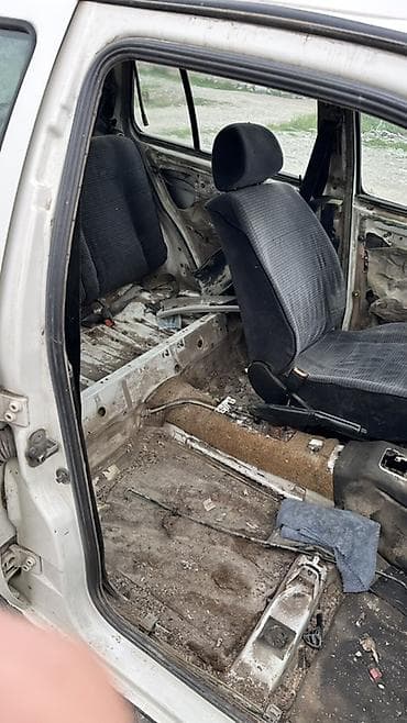 гольфа: Volkswagen Golf: 1994 г., Ручные, Бензин, Хэтчбэк — 5