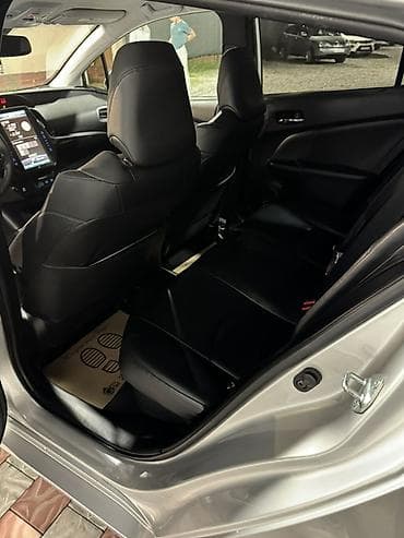 corolla spacio: Toyota Prius: 2019 г., Гибрид, Хэтчбэк — 8