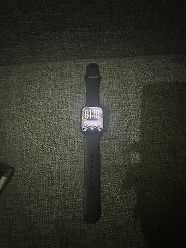 Смарт-часы Apple Watch (корпус прямоугольный) с черным спортивным
