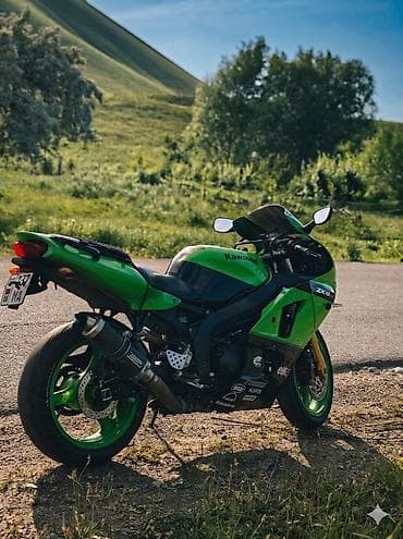 торг у капота: Спортбайк Kawasaki, 600 куб. см, Бензин, Взрослый, Б/у — 1