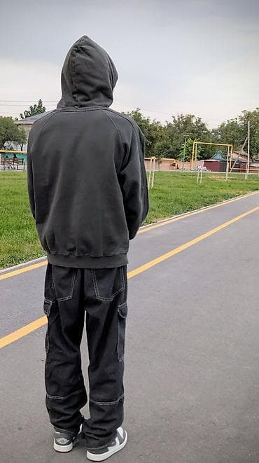 pull beer: Уни худи с капюшоном, графитово‑черного цвета с эффектом — 2