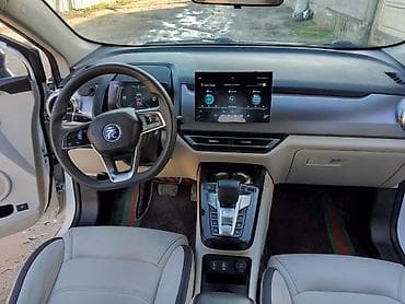 тесла 3: BYD Yuan Pro: 2022 г., 0.1 л, Автомат, Электромобиль, Кроссовер — 9