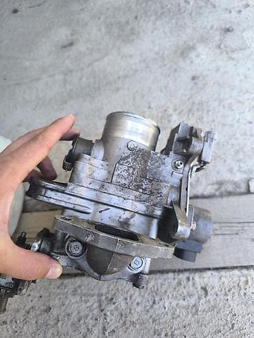 катализатор 247: Дроссельная заслонка Toyota 2007 г., Б/у, Оригинал, Япония — 3