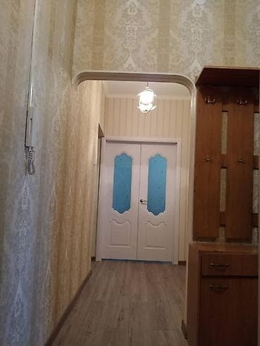 боконбаев: 3 бөлмө, Риелтор, Чогуу жашоосу жок, Толугу менен эмереги бар — 10