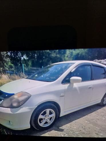 Honda Stream: 2004 г., 1.7 л, Автомат, Бензин, Универсал at lalafo.kg Honda Stream: 2004 г., 1.7 л, Автомат, Бензин, Универсал