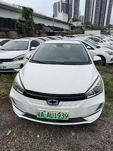 mini cuper: Chery : 2022 г., Электромобиль, Седан — 1