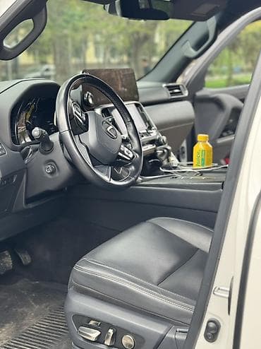 радиятор: Lexus LX: 2023 г., 3.5 л, Автомат, Бензин, Внедорожник — 7