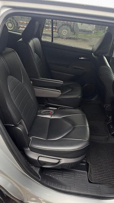 Toyota: Toyota Highlander: 2023 г., 2.5 л, Автомат, Бензин, Кроссовер — 10