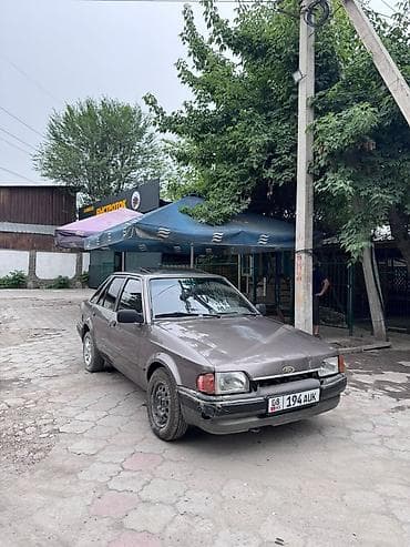 byd leopard: Ford Escort: 1990 г., Автомат, Бензин, Седан — 5