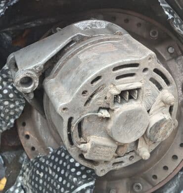 зарядное устройство для автомобильных аккумуляторов: Генератор Mercedes-Benz 1989 г., Германия — 2