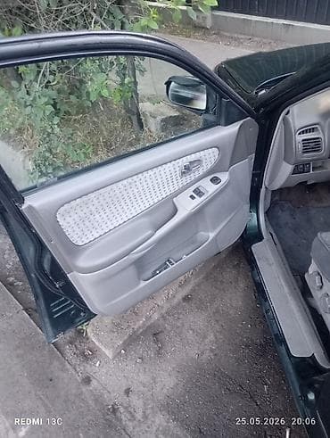 mazda cronos: Mazda 626: 2001 г., 1.8 л, Механика, Бензин, Седан — 7