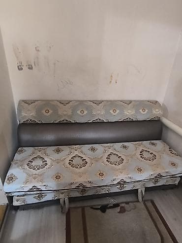 Диван раскладной. размеры длина 190, ширина 90, глубина сидения 55 — 1