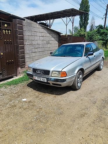 Audi 80: 1992 г., Седан