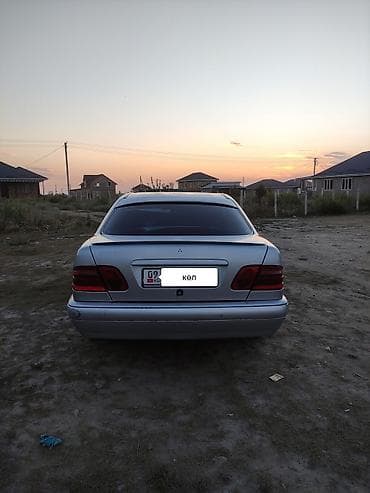 erec m8: Mercedes-Benz E-Class: 1995 г., 2.3 л, Механика, Бензин, Седан — 6
