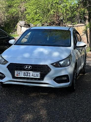 Hyundai Solaris: 2019 г., 1.6 л, Автомат, Газ, Седан