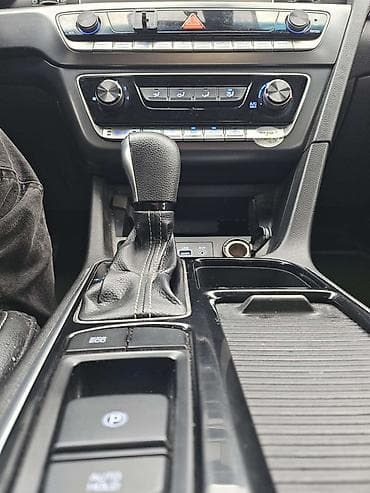 Продажа авто: Hyundai Sonata: 2021 г., Седан — 8