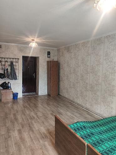Комнаты: Комната 18 м² в общежитии коридорного типа. - Этаж: 3 из 4 - — 1