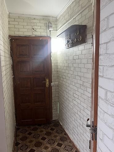квартир бишкеке: 2 комнаты, 40 м², 2 этаж, Косметический ремонт — 4
