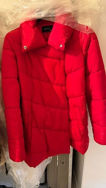 Женская верхняя одежда (2 позиции) 1) Куртка-пуховик Reserved - Цвет