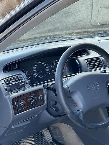 Toyota: Toyota Camry: 2001 г., 2.2 л, Автомат, Бензин, Седан — 6