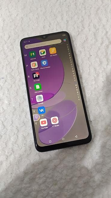 экраны: Tecno i7, Б/у, 128 ГБ, цвет - Белый, 2 SIM — 4