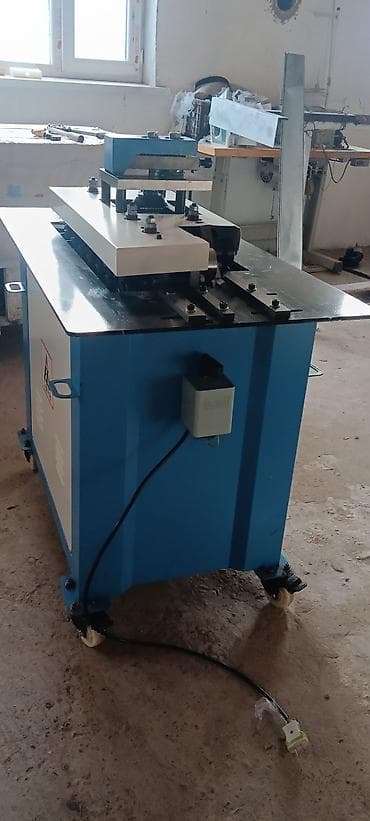 Аппараты для стирки ковров: Станок листогибочный новый — 3