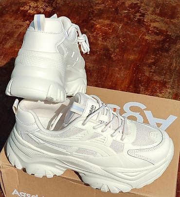 секонд хенд обувь: Удобные в ношении, лехкие, не проседает и не пожалтеет. Можно стирать — 7