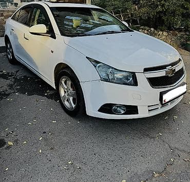 реки: Chevrolet Cruze: 2009 г., Седан — 3
