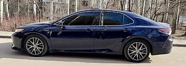 lexus se: Toyota Camry: 2021 г., 2.5 л, Автомат, Гибрид, Седан — 3