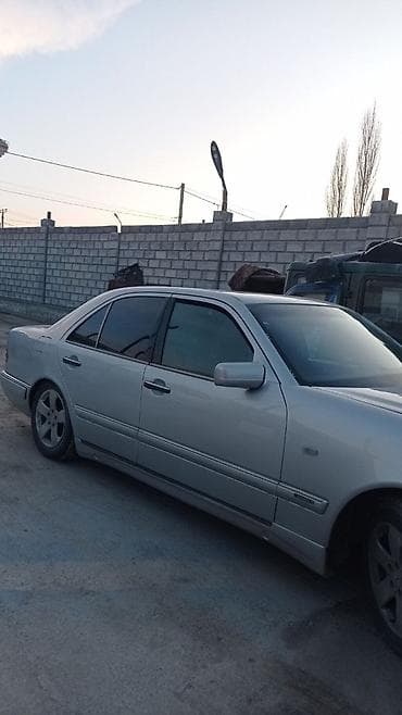 mers 212: Mercedes-Benz : 1998 г., 3.2 л, Автомат, Бензин, Седан — 3