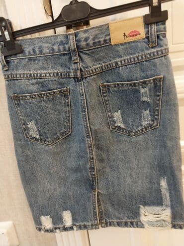 Юбка джинсовая "Exclvsive" разм.S цвет синий в отличном состоянии