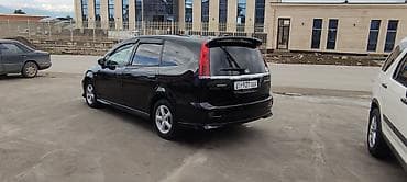 Honda Stream: 2002 г., 2 л, Автомат, Бензин, Минивэн