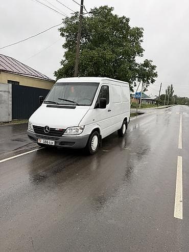 plug in: Легкий грузовик, Mercedes-Benz — 3