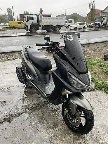 Срочно!!! Скутер Maxi (GST) 150 см³, городской.Вложение пластик