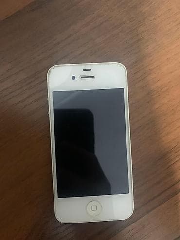 IPhone 4, Б/у, 16 ГБ, Белый, Чехол