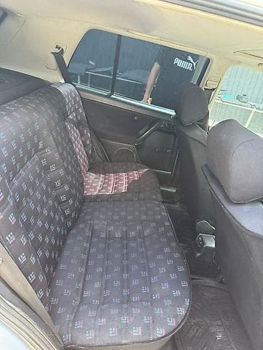 Унаа сатуу: Volkswagen Golf: 1992 г., 1.8 л, Кол менен иштөөчү, Бензин, Хетчбек — 6