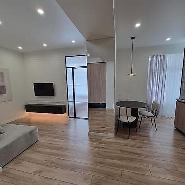 mega hous: 1 комната, 42 м², Элитка, 5 этаж, Евроремонт — 1