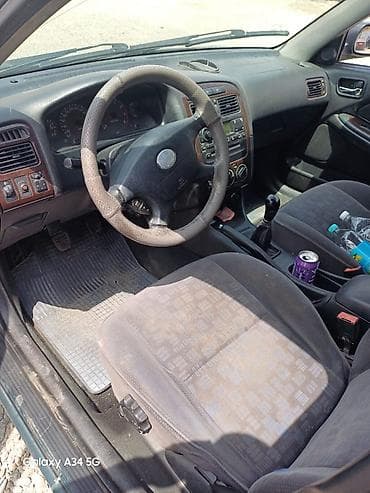 Toyota Avensis: 2002 г., 1.8 л, Механика, Бензин, Универсал — 5