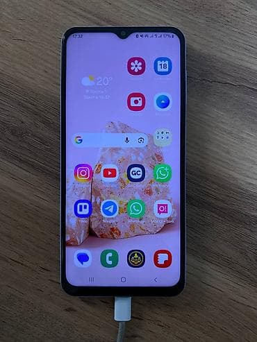 aphone 12 mini: Samsung Galaxy A32, цвет - Голубой, 2 SIM — 1