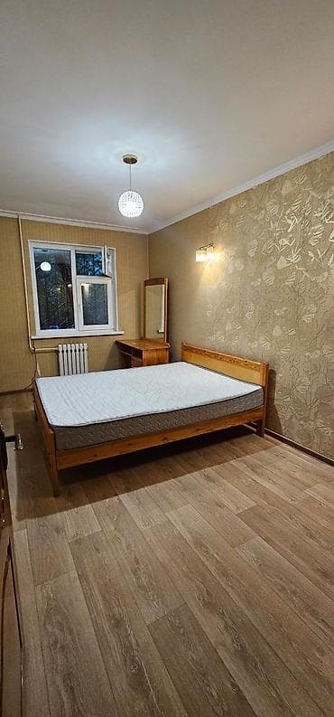 Квартиры: Сдаю 3 комнатную квартиру в 7 микрорайоне на длительный срок. В — 3