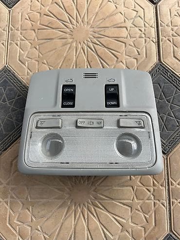 Управление люком Подсветка салона RAV4 2017г.в. Блок управления