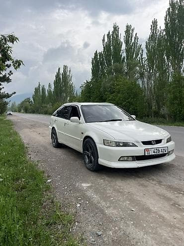 Honda Accord: 2000 г., 2.3 л, Автомат, Универсал