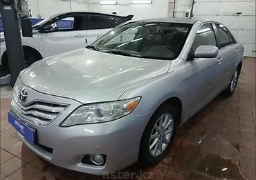 Toyota Camry: 2010 г., 2.5 л, Автомат, Гибрид, Седан at lalafo.kg Toyota Camry: 2010 г., 2.5 л, Автомат, Гибрид, Седан