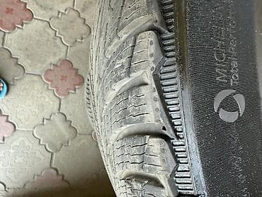 купить шины michelin бу: Шины 285 / 40 / R 23, Зима, Б/у, Комплект, Франция, Michelin — 2