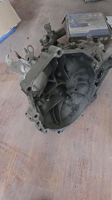 civic: Коробка передач Механика Honda 2001 г., Оригинал — 1