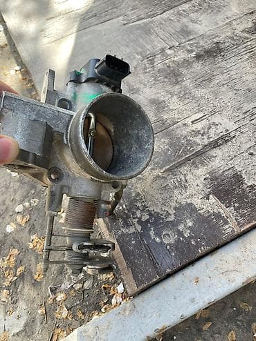 сколько стоят перепелки: Дроссельная заслонка Subaru 2000 г., Б/у, Оригинал, Япония — 3