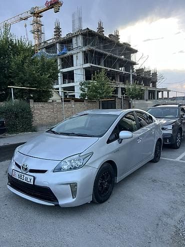 134: Toyota Prius: 2015 г., 1.8 л, Вариатор, Гибрид, Хэтчбэк — 5