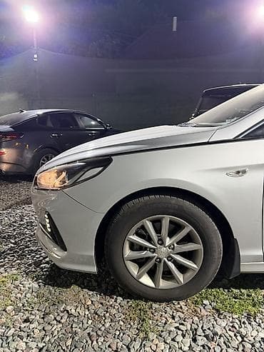 яркие: Hyundai Sonata: 2019 г., Автомат, Бензин, Седан — 3